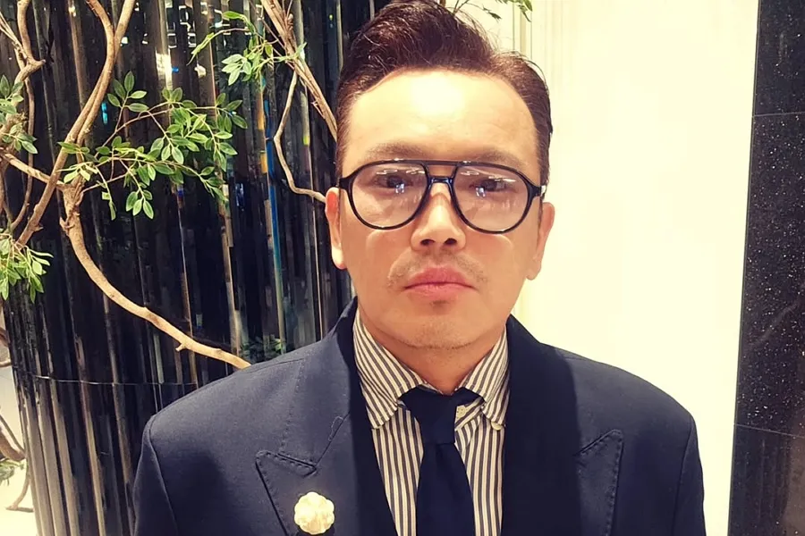 “酒驾后逃逸”的MC叮咚，被指在“Excel直播”中殴打女BJ引发争议