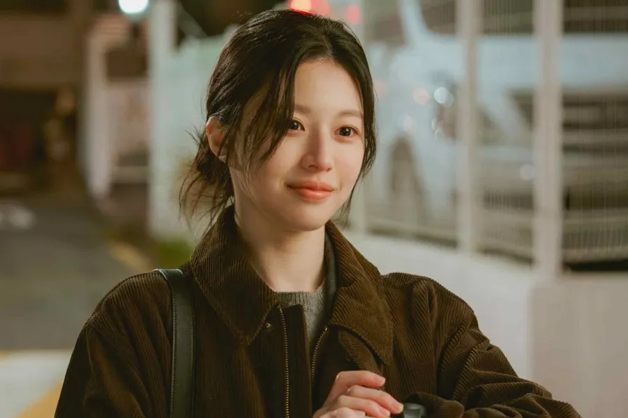 '모자무싸' 고윤정, '톱스타→영화사 PD' 변신…카리스마 예고