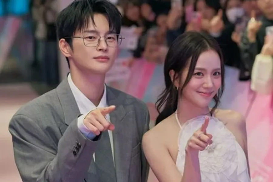 지수 '월간남친'도 당했다…중국서 또 넷플릭스 '불법시청' 논란