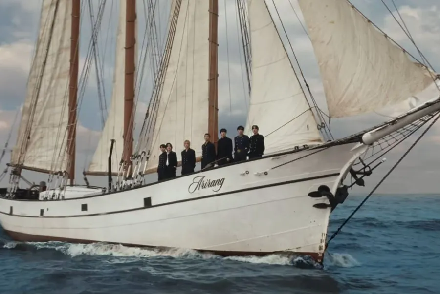 Còn 1 ngày đến comeback, BTS nhổ neo… teaser đủ 7 thành viên được tung bất ngờ