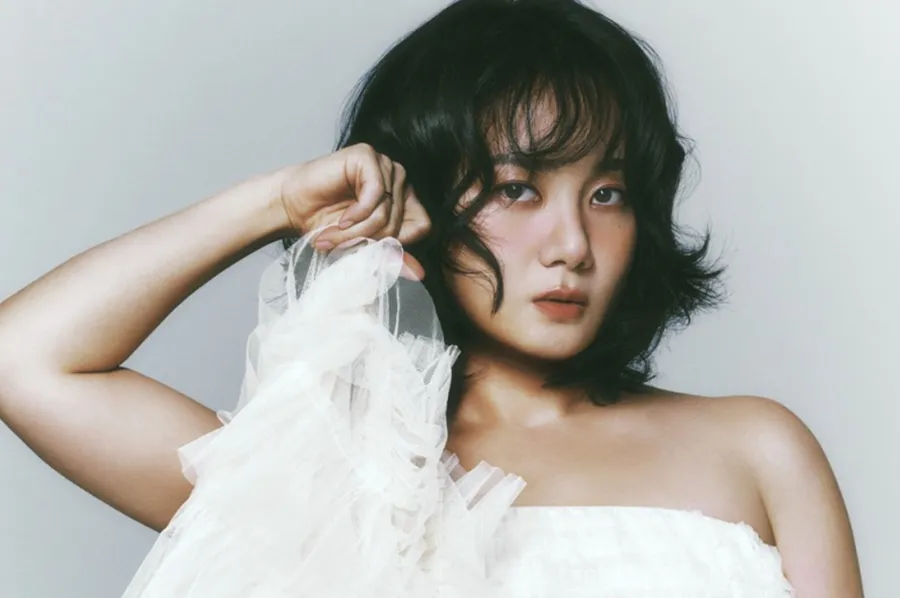 '매니저 갑질 의혹' 박나래, 한 달만에 또 경찰 출석…2차 조사