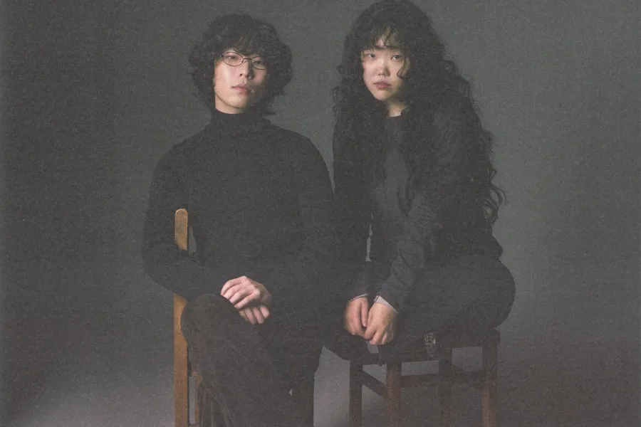 AKMU rời YG, tái xuất You Quiz sau khi khởi đầu mới