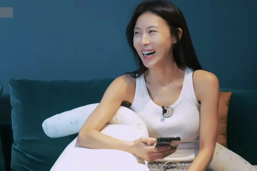 대학 새내기 된 하지원…집 공개부터 피부 비법까지 '대방출'