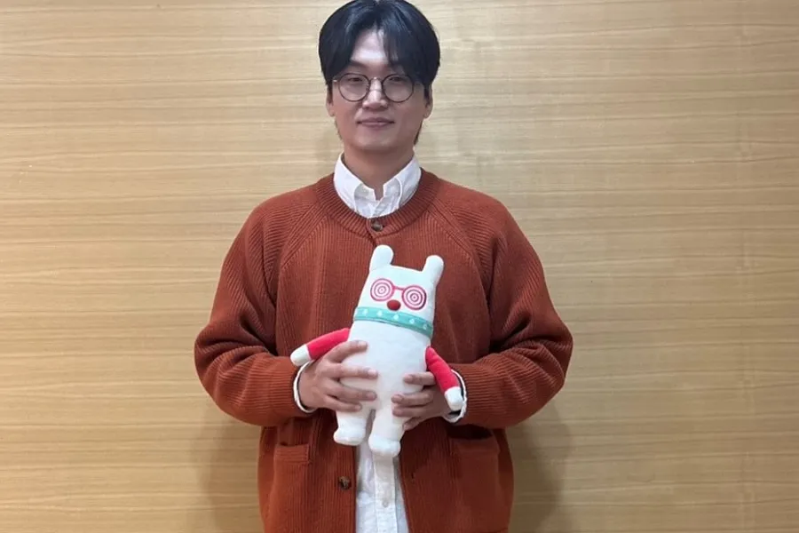 '성범죄 의혹' 후…'VOD 비공개'로 황석희 지우기 시작한 방송가