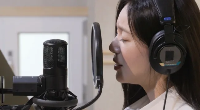 李伊利雅, 全知干预视角, 表演, 音乐, 学业, 三份工作, Miss Trot 4