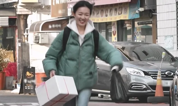 Kim Si-hyeon, I Live Alone, namul, studi, Tongyeong