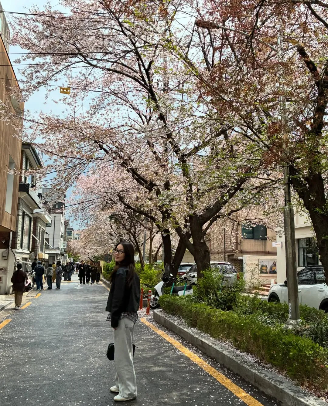 Lee Jin, Sung Yuri, Instagram, Fin.K.L, Date, Yeonnam-dong