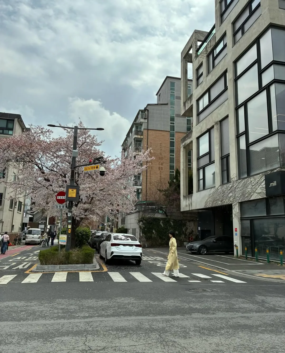 Lee Jin, Sung Yuri, Instagram, Fin.K.L, Date, Yeonnam-dong