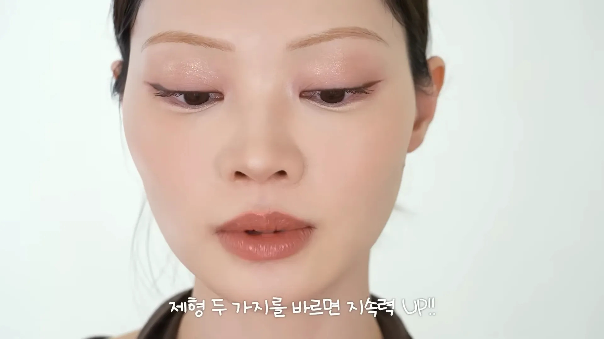 ketahanan, perawatan kulit, So Natural, fixer, pad, masker sheet, esens, krim, foundation, concealer, primer, eyeliner, pensil, lipstik