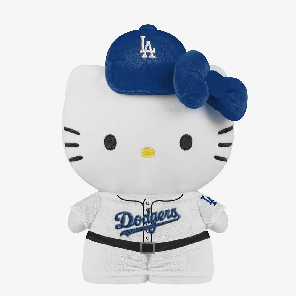 G-Dragon, Hello Kitty, thú bông, LA Dodgers, bóng chày, MLB, BIGBANG, Coachella, Daesung, merch, cháy hàng, đặt trước
