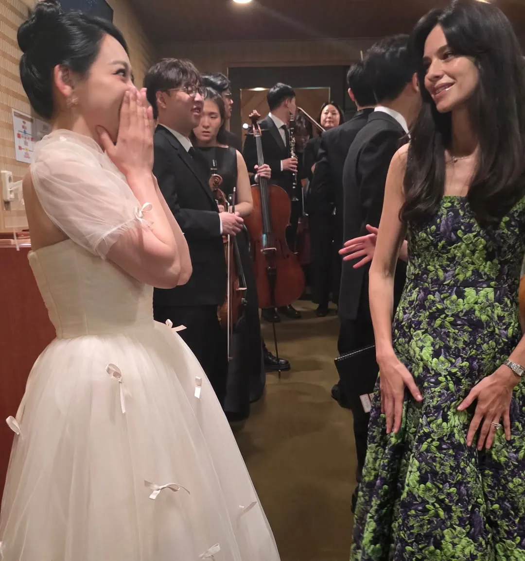 Song Joong-ki, Wife, Katy, Louise, Saunders, Concert, Kim So-hyun