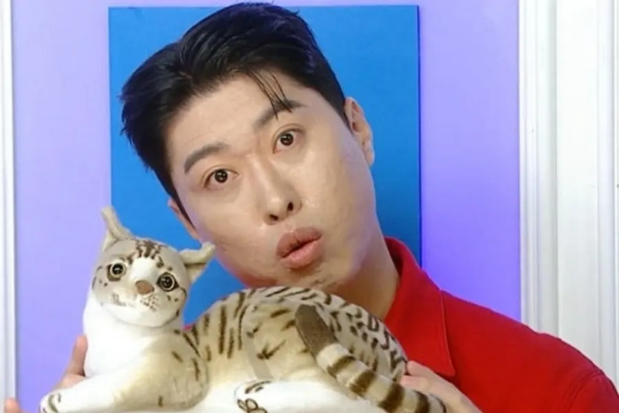 Three Cats, 1.61 Million Subscribers: Song Habin Shakes Up 'Radio Star'