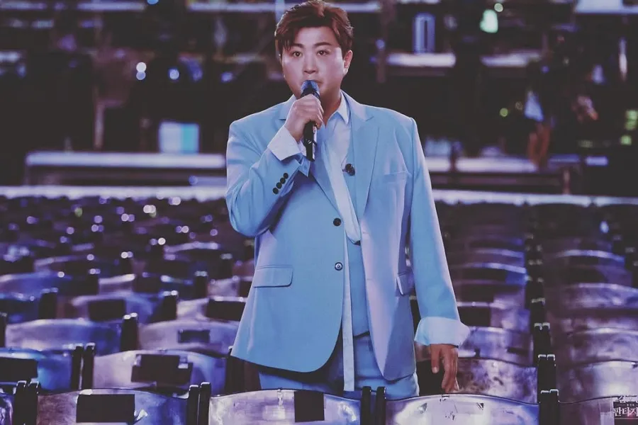 Empresa de Kim Ho-joong, sem o próprio cantor, bate faturamento de 13 bilhões de won