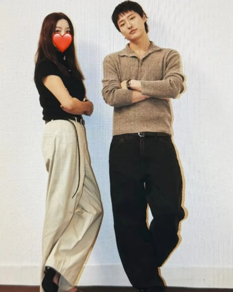 是WOODZ的妈妈？童颜美貌令人难以置信，粉丝惊呆