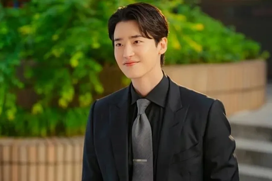Lee Jong-suk’s Nonstop Hustle: Reportedly Joining ‘Nagwon’—Fans Want A Dark Genre Twist