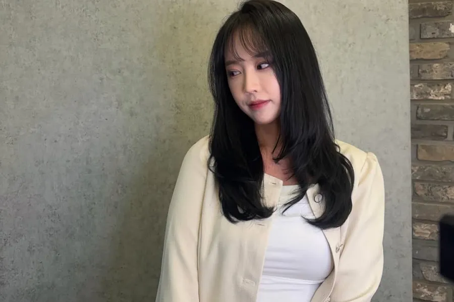 Rapper Yuk Ji-dam’s Shocking Career Switch — Now a Plastic Surgery Clinic Head Coordinator
