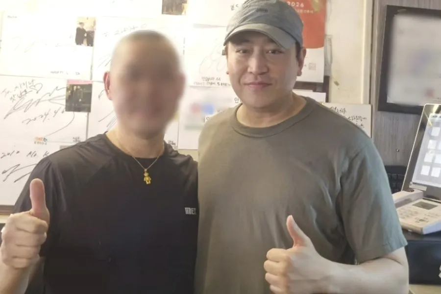 神话Eric在中餐厅被偶遇的近况，更显松弛的模样引人注目