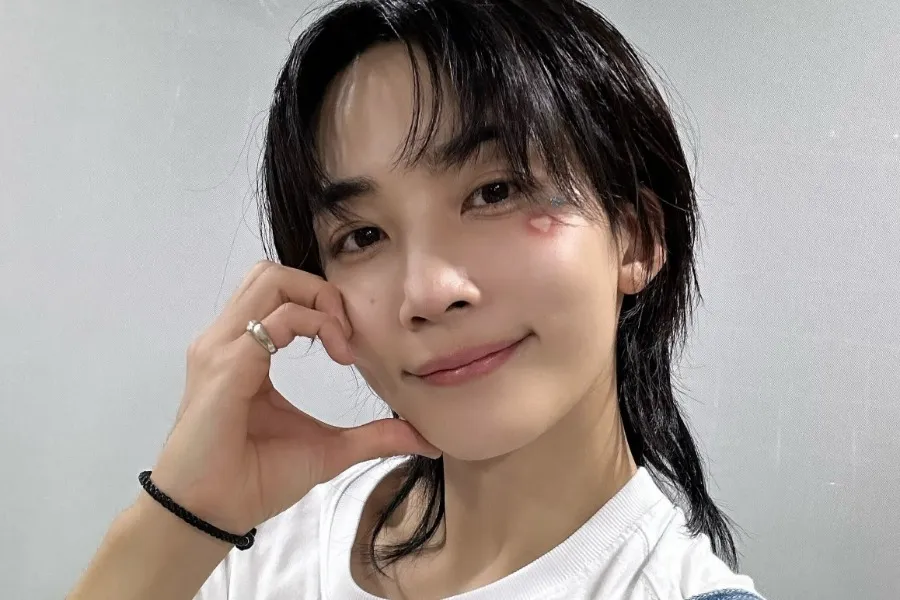 SEVENTEEN's Jeonghan Officially Discharged Today (25th), Becoming The Group's First To Complete Service