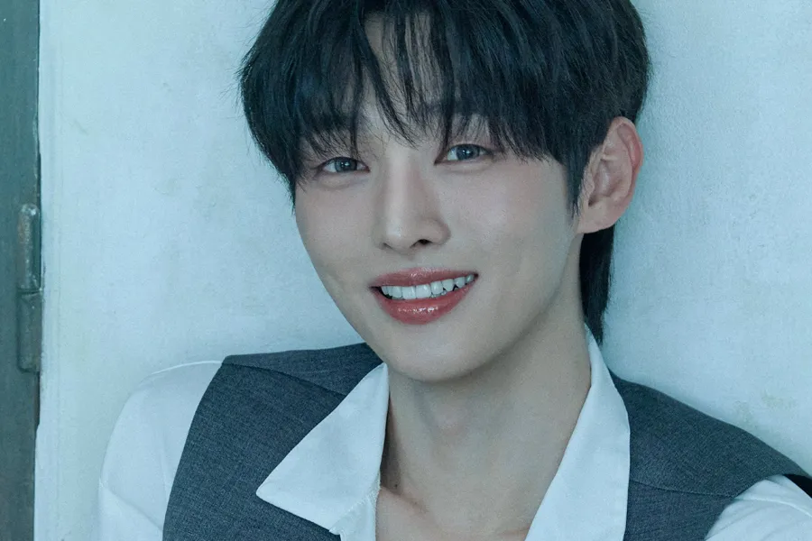 '미소년 비주얼' 윤지성, '소년의 초상' 포스터 공개…"분위기 미쳐"