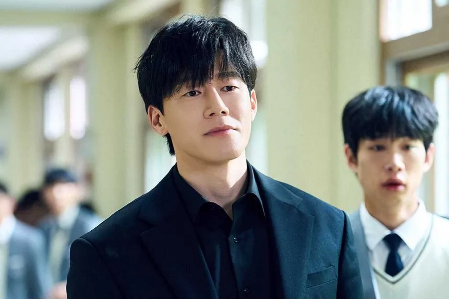 'Así aprenderás': Kim Mu-yeol conmueve en 'You Quiz on the Block' al confesar sus penurias: "En un año gané 200,000 won"
