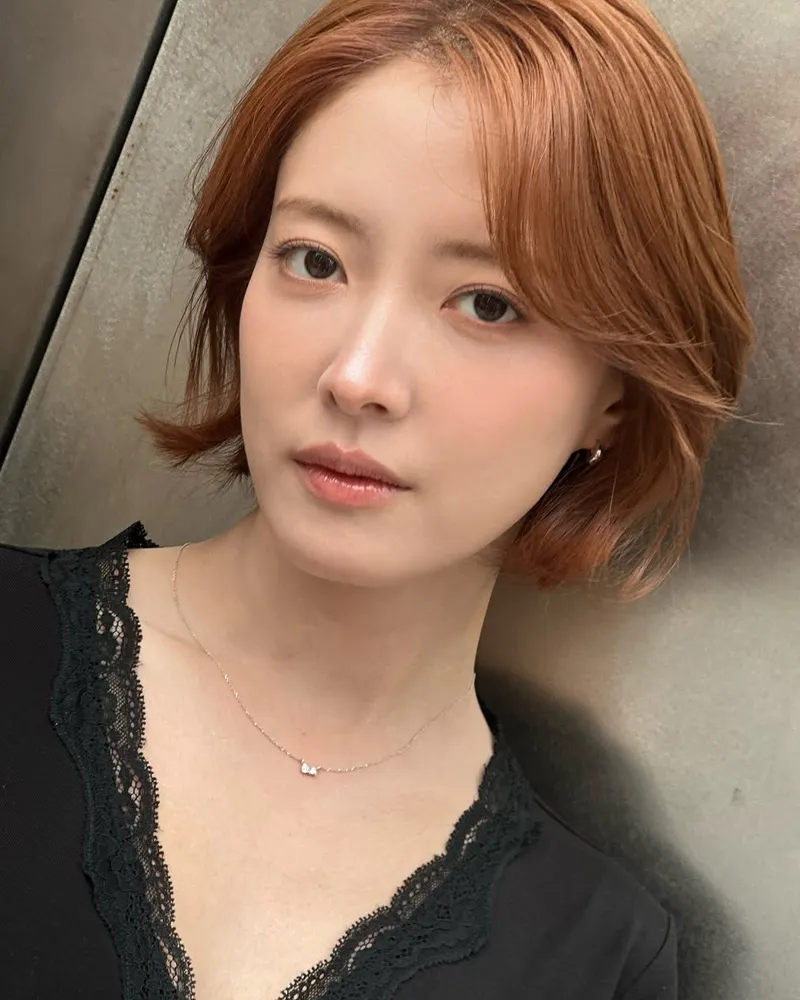 ‘La emperatriz divorciada’: Lee Se-young impacta con un audaz pixie rubio, la “diosa del ambiente”