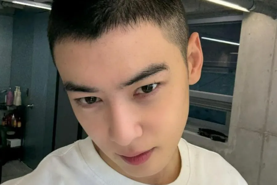 Cha Eun-woo Becomes Catholic During Military Service — Baptized as "John the Apostle"