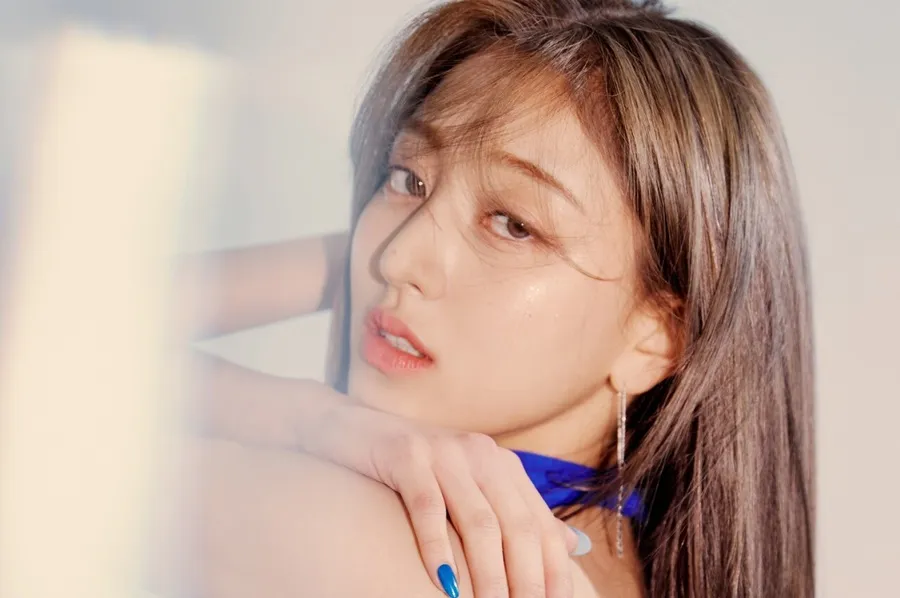 TWICE’s Jihyo Drops Cryptic Message: "I’ll Make My Own Choices for My Life"