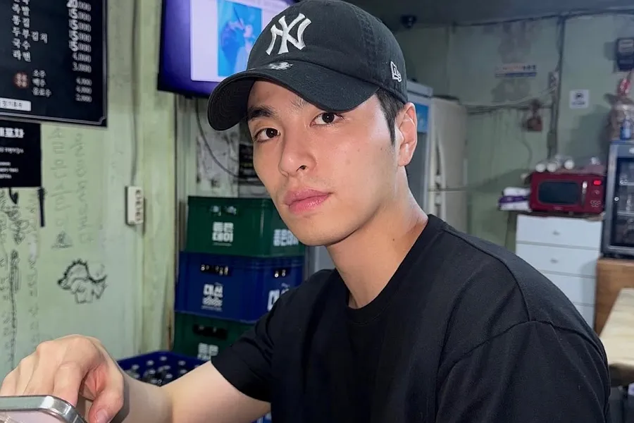 Koo Junhoe, do iKON, se alista no serviço ativo em 11 de agosto; entrada discreta, sem evento oficial
