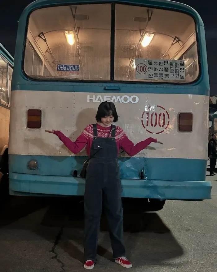 『百回の思い出』キム・ダミ、放送終了で記念ショットを公開　ヨンレとの名残惜しい別れ