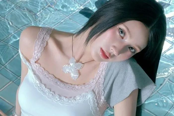 赤く染まった指先…（G）I-DLEのミヨン、「MY, Lover」で過去最大級のギャップを披露か