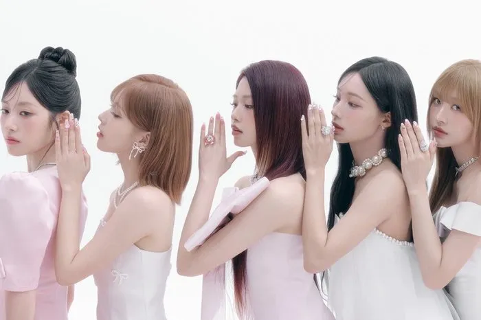 RESCENE Unveils Tracklist for Mini Album 'Lip Bomb'