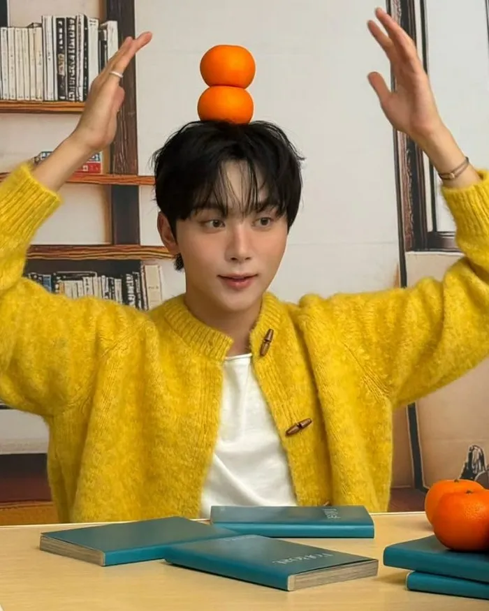 인간 비타민C…세븐틴 승관, 과즙미 터지는 '상큼' 매력 발산