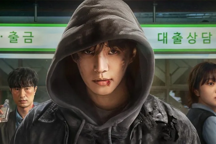 Kim Tae-ri’s Sultry Slip Dress and Slicked-Back Hair Go Viral — “Goddess-Level” Visuals on Set