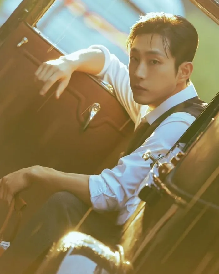 Bae Nara’s ‘Bonnie and Clyde’ B-cuts Go Viral for “Masculine Charisma” — “Give Us More Photos”