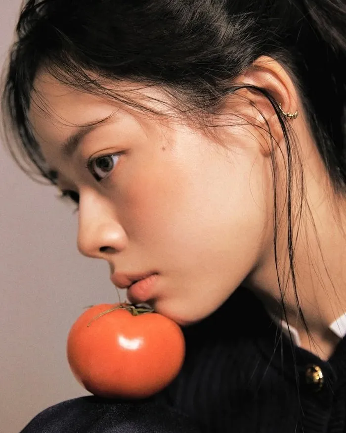 【グラビア】『コンクリート・マーケット』イ・ジェイン、雰囲気を一新…"グラビア職人"ぶりを証明