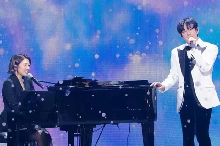 10CM’s Kwon Jung-yeol and Kim Yoonju Surprise With Viral Duet — “This Pair Was Made for Variety”