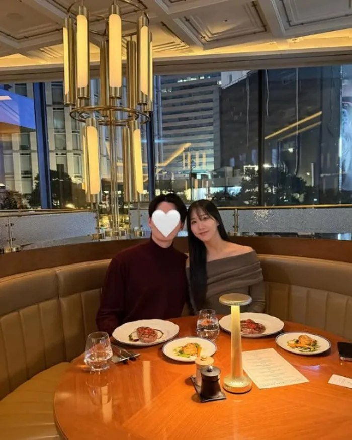 Hong Yookyung Spotted on Sweet Year-End Date Night — Fans Say Marriage Glow Looks Good on Her