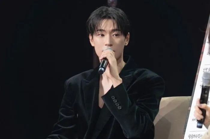 Park Seo-ham abre 2026 junto a sus fans: éxito total de su fanmeeting y adelantos de 'Our Universe'