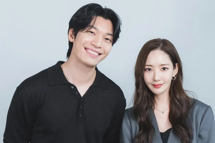 Park Min-young y Wi Ha-jun en la lectura de guion de 'Sirena': una probadita de su química