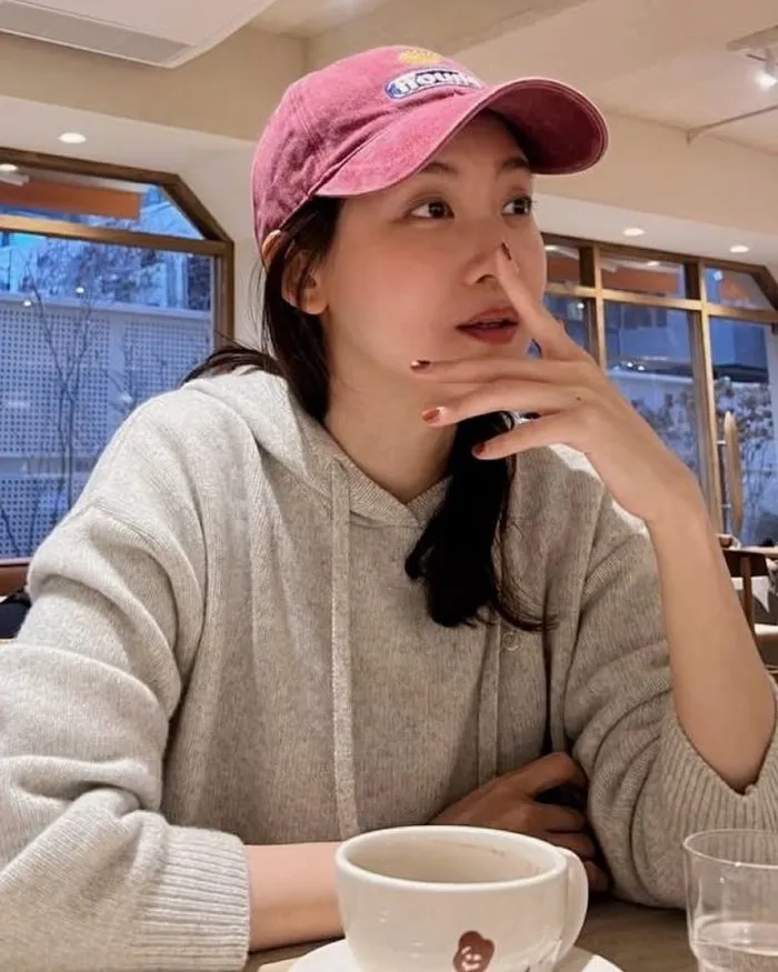 Shin Hyun-bin, 'La belleza natural', revela la vida cotidiana sin adornos..."Qué linda sonrisa".