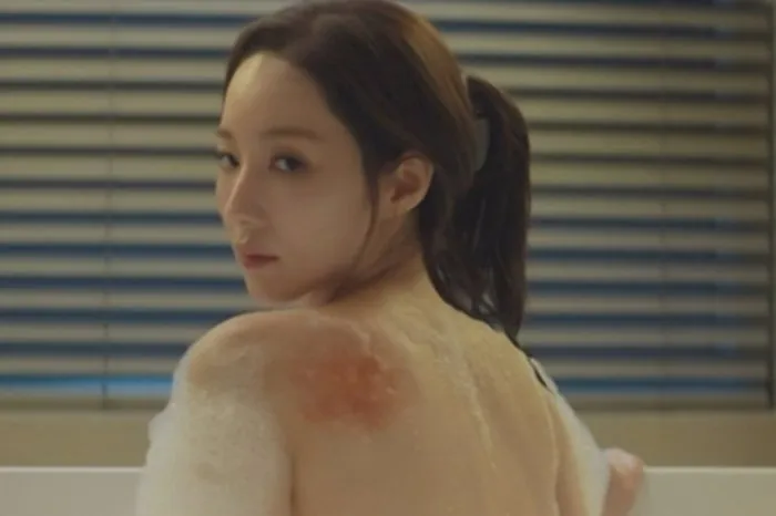 '세이렌' 박민영, 3월 2일 첫방 앞두고 '파격 등 노출' 예고 (+영상)